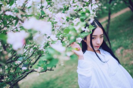 下雨时悲伤心情的句子