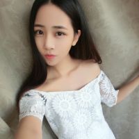 一左一右的唯美两姐妹头像