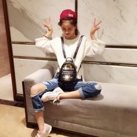 一左一右的唯美两姐妹头像