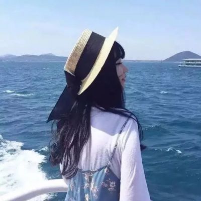 时尚两姐妹头像同一人两张