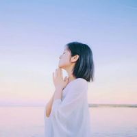 唯美小清新女生海边头像