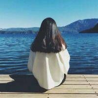 唯美小清新女生海边头像