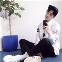一男一女的拽酷有型情侣头像
