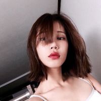韩范短发女生微信头像