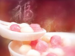 形容黑眼圈的搞笑说说 说自己有黑眼圈的说说