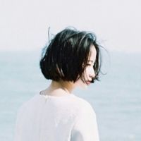 短发女生海边个性头像