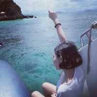 短发女生海边个性头像