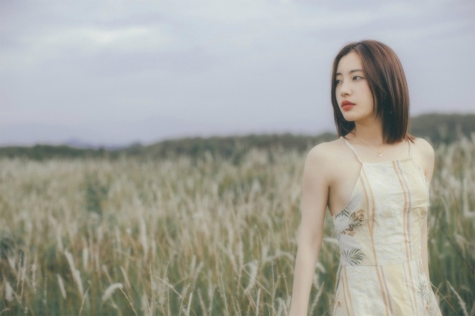 脱俗清新的美女图片
