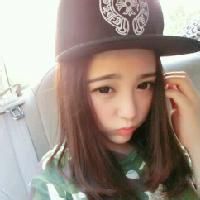 女生头像戴帽子长发