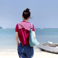 背影女神海边唯美头像