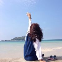 背影女神海边唯美头像