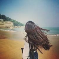 背影女神海边唯美头像