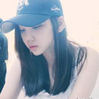 戴帽子女生唯美小清新头像