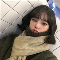 短发女生帅气微信头像