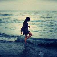 唯美的女生qq头像海边