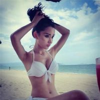 唯美的女生qq头像海边