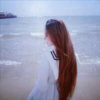 唯美的女生qq头像海边