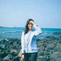 海边意境女生头像