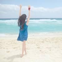 海边意境女生头像