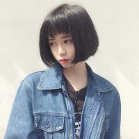 短发女生微信头像高冷