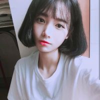 短发女生微信头像高冷