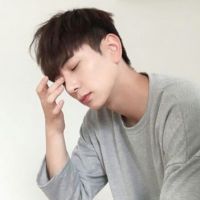 男生头像侧面帅气潇洒