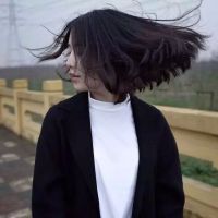 小清新女生短发头像