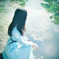 长裙女生头像