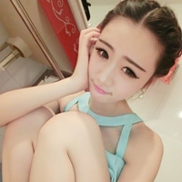 微笑的女生头像
