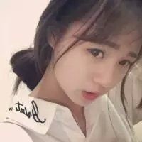 微笑的女生头像