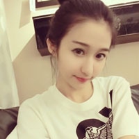 微笑的女生头像