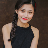 微笑的女生头像