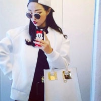 微笑的女生头像