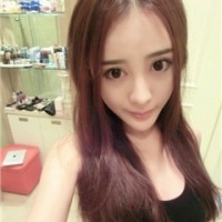 微笑的女生头像