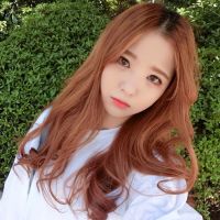 韩系酷酷女生头像