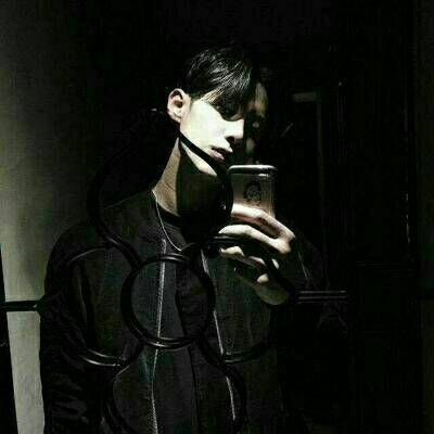 帅气韩国男生头像