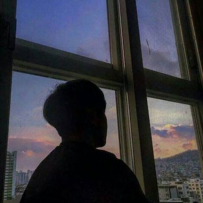 帅气韩国男生头像