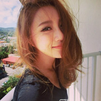 酷酷笑的女生头像