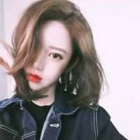 侧脸头像短发女生高冷