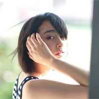 侧脸头像短发女生高冷