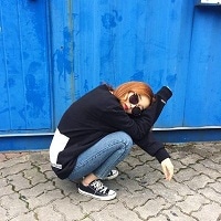 侧脸头像短发女生高冷