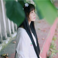 漂亮长发女微信头像