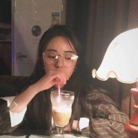 搞怪酷酷的女生头像