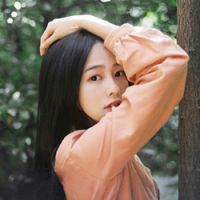 侧身女生头像酷酷的