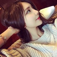 侧身女生头像酷酷的
