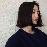 侧身女生头像酷酷的