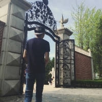 戴帽子背影男生头像