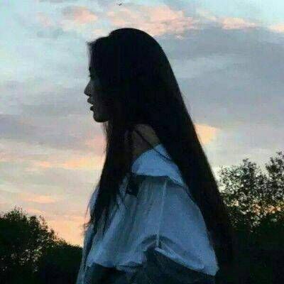 漂亮酷拽女生背影头像