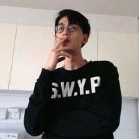 黑白抽烟头像男生头像