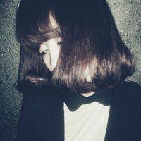 短发帅气冷酷女生头像